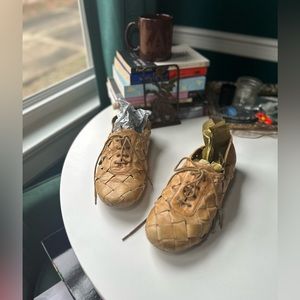 Vintage Basket Weave Brown Leather Oxford Flats